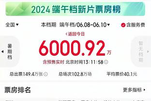 与梅西合影、握手，小球迷开心得蹦蹦跳跳